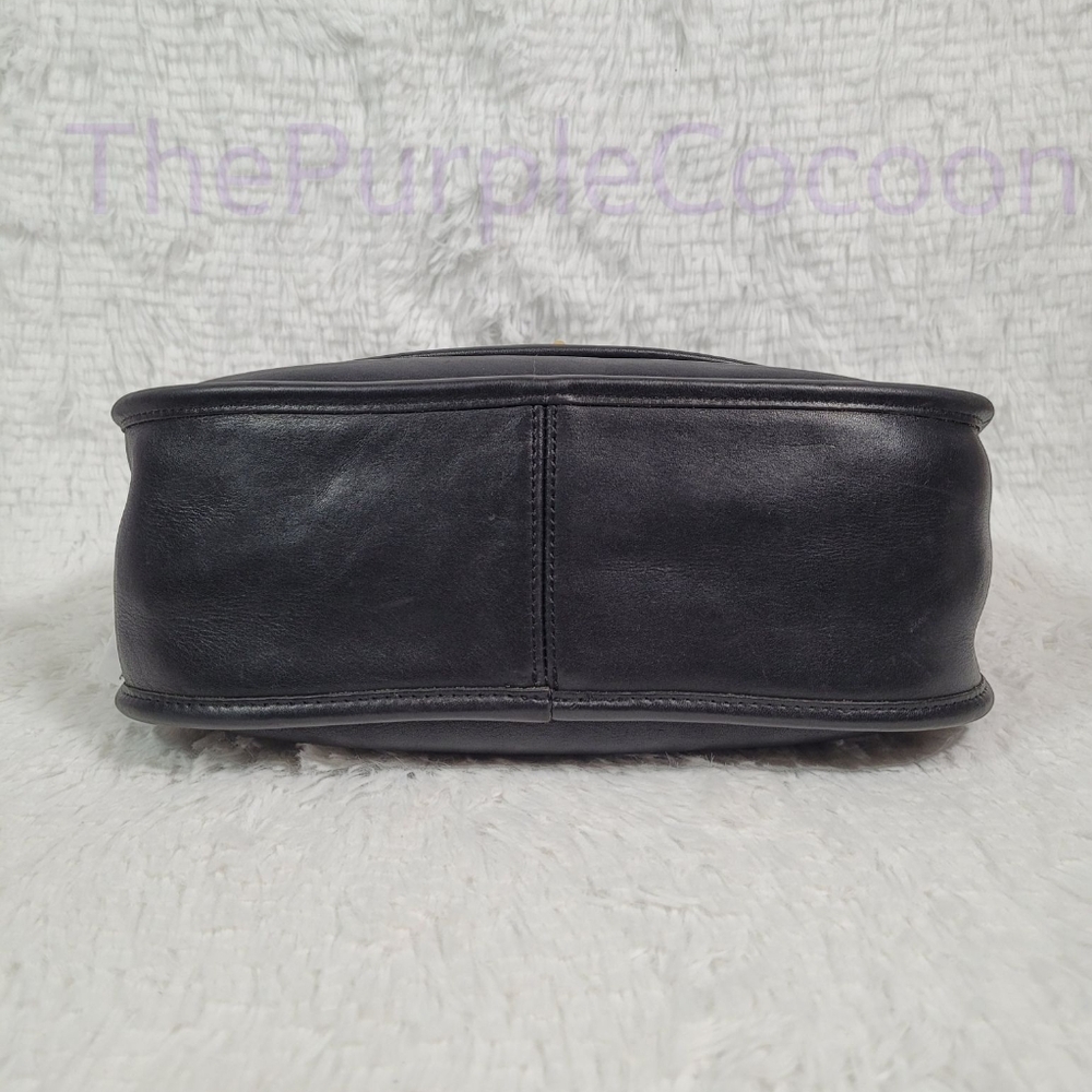 SOLD!!! Black Vintage Coach City Bag #9790 - Picture 5 of 9